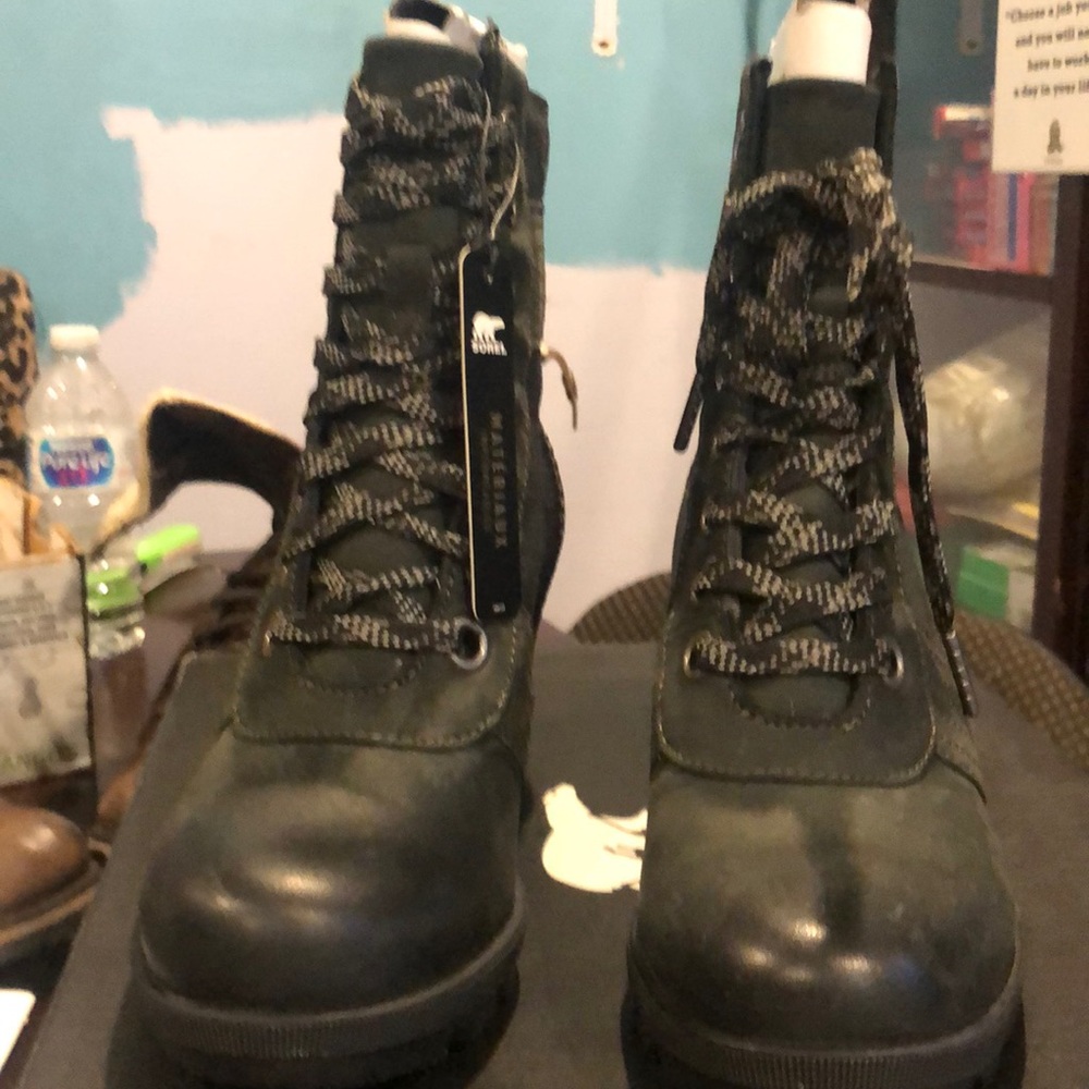 Sorel Lexie wedge black booties sz 6 new in box